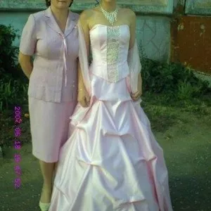 Продам выпускное Платье розового цвета