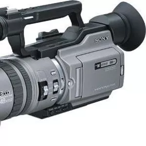 Продаю видеокамеру Sony DCR-VX2100E(0, 3)